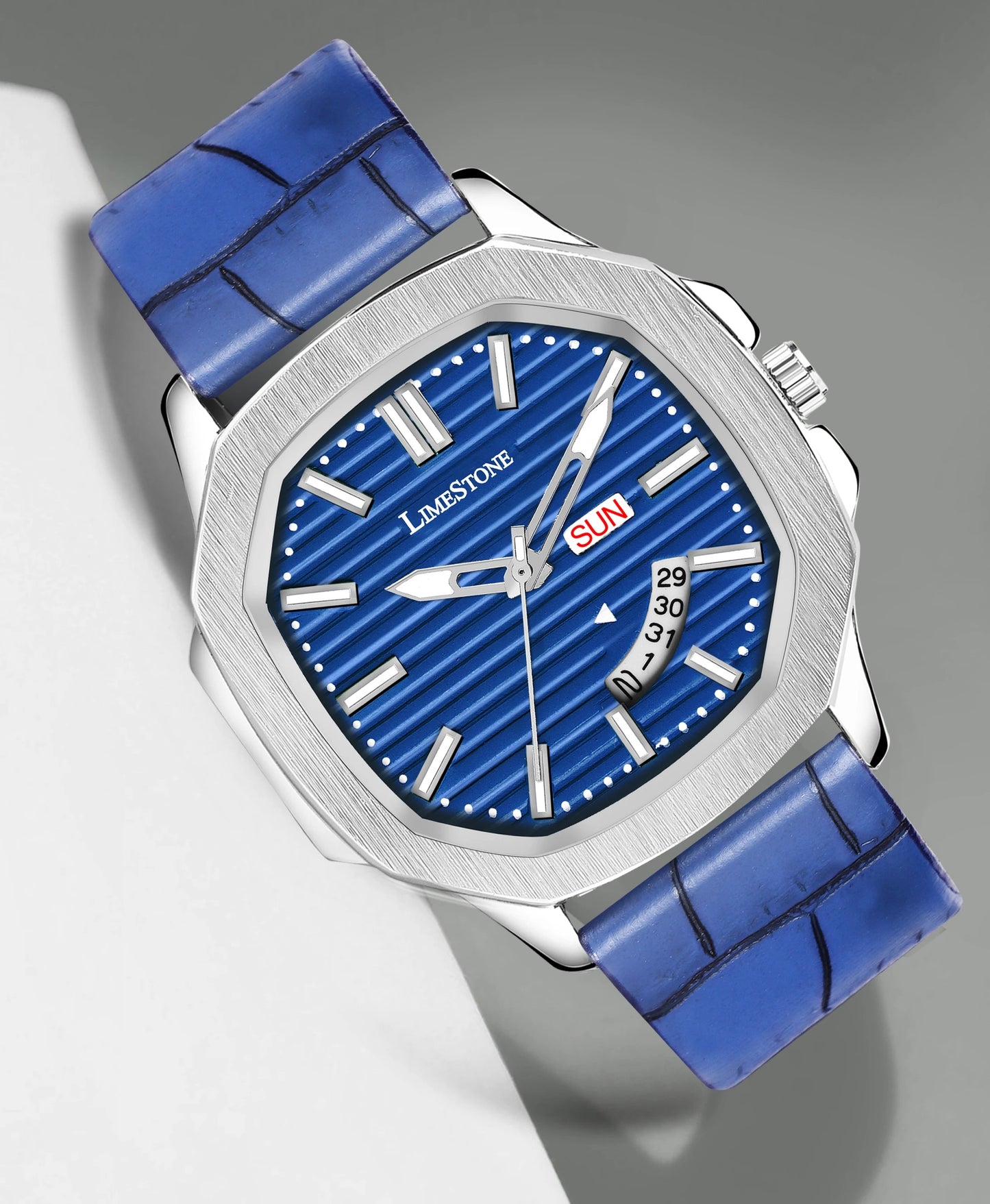 LIMESTONE OTUS 3D Dial The Vintage Day and Date Functioning Boys Quartz Analog Watch - For Men (OTUS039)