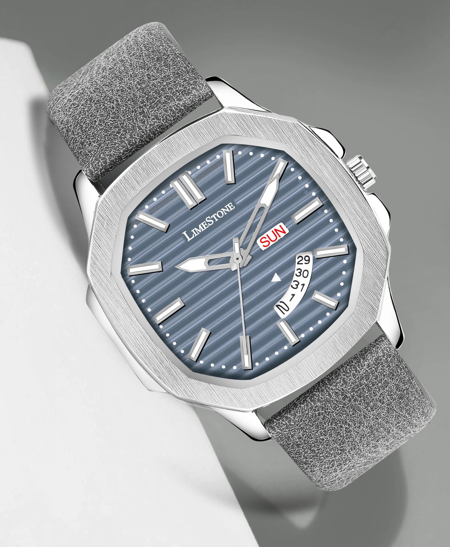 LIMESTONE OTUS 3D Dial The Vintage Day and Date Functioning Boys Quartz Analog Watch - For Men (OTUS038)