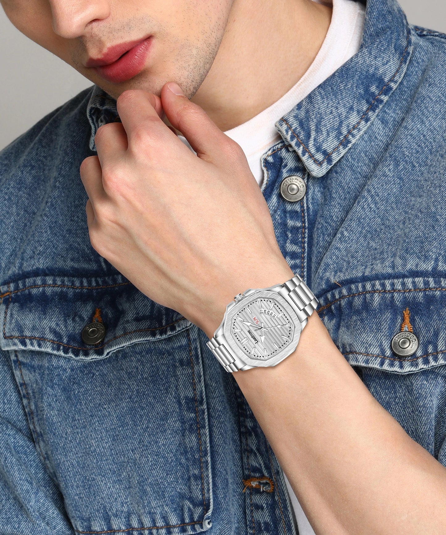 LIMESTONE OTUS 3D Dial The Vintage Day and Date Functioning Boys Quartz Analog Watch - For Men (OTUS0001)
