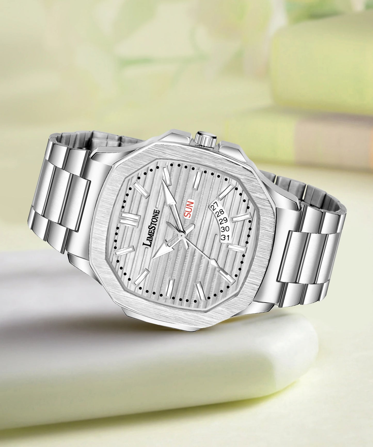 LIMESTONE OTUS 3D Dial The Vintage Day and Date Functioning Boys Quartz Analog Watch - For Men (OTUS0001)